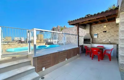 Cobertura no guarujá, enseada, 3 quartos, duplex, sala para 2 ambientes, sacada, churrasqueira e piscina - mercuri imóveis - imobiliária no guarujá