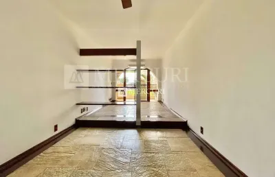 Apartamento no guarujá , enseada com sacada e 3 quartos.
