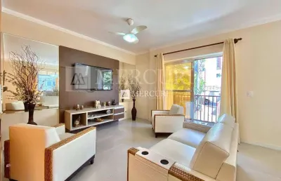 Apartamento no guarujá, enseada, 2 quartos, sala para 2 ambientes e sacada - mercuri imóveis - imobiliária no guarujá