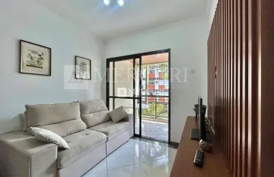 Apartamento no guarujá, enseada com varanda, 2 suítes.