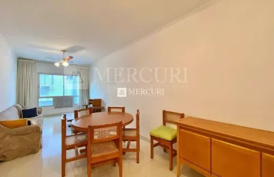 Apartamento no guarujá,  astúrias, 2 quartos, sala para 2 ambientes e cozinha com armários - mercuri imóveis - imobiliária no guarujá