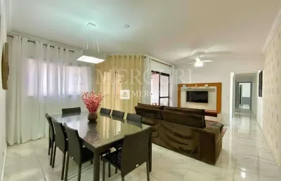 Apartamento no guarujá, enseada, 3 quartos, sala para 2 ambientes e sacada - mercuri imóveis - imobiliária no guarujá