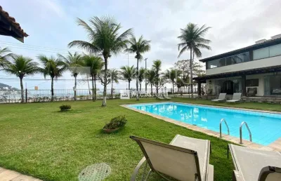 Casa no guarujá, enseada com piscina e churrasqueirae 10 quartos