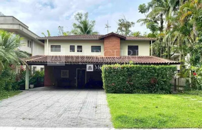 Casa em condomínio fechado, enseada, 5 quartos, sala para 3 ambientes, espaço goumert e churrasqueira - mercuri imóveis - imobiliária no guarujá