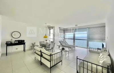 Apartamento em guarujá com vista panorâmica para o mar