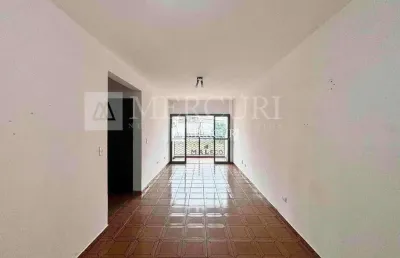 Apartamento no guarujá, enseada, com sacada e 2 quartos