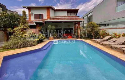 Casa no guarujá, condomínio fechado, jardim acapulco, 3 suítes.
