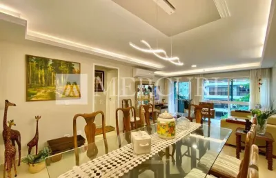 Apartamento no guarujá, pitangueiras, reformado, 3 quartos sendo suítes.