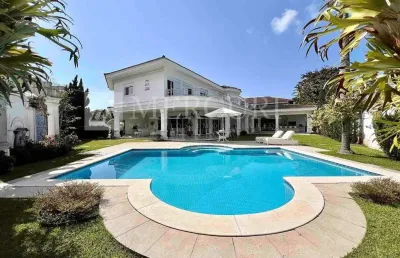 Casa no guarujá, enseada, 6 suítes, área gourmet e piscina.
