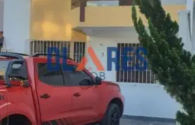 Casa em condomínio fechado com 3 quartos à venda na das camélias, 930, parque assunção, taboão da serra por r$ 750.000
