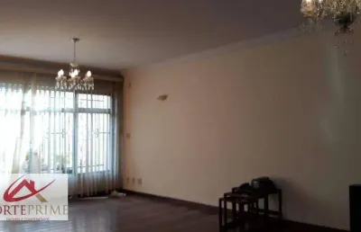 Casa com 3 quartos para alugar na Rua Edson, Campo Belo, São Paulo