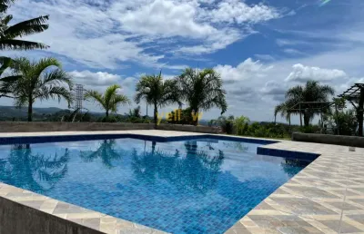 Chácara em chácaras copaco - arujá: 2 suítes, 6 banheiros, 407m²