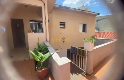 Casa espaçosa de 236m² em rudge ramos - são bernardo do campo por r$715 mil para venda