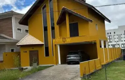 Casa em arujá ville: 3 dormitórios e suíte à venda e locação
