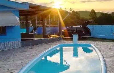 <p>descubra o seu refúgio dos sonhos na chácara reunidas canadá, em santa isabel! com uma área útil de 300 m², esta encantadora chácara é o lugar perfeito para quem busca tranquilidade e confort
