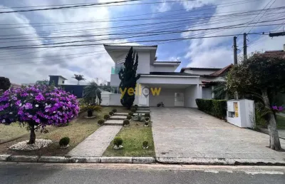 Casa à venda em arujá: 3 suítes em condomínio fechado