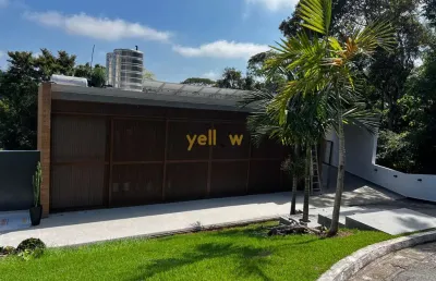 Casa de luxo em condomínio fechado em arujá, 3 suítes, 300m²