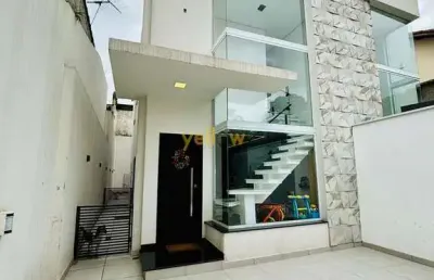 Casa à venda em arujá center ville: 3 suítes, 136m², r$950mil