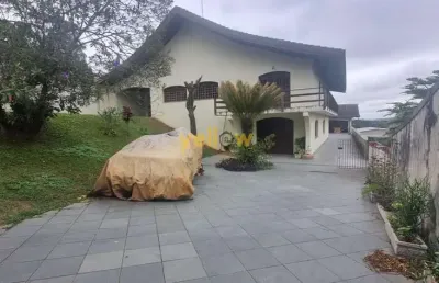 Casa à venda no Parque Maringá, Arujá 