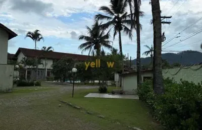 Casa em condomínio fechado em bertioga à 800m da praia