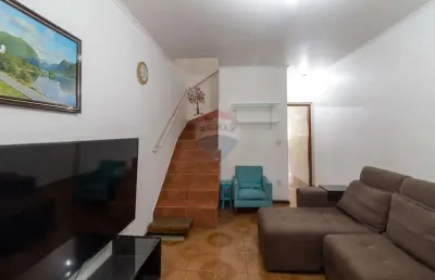 Casa assobradada com 2 domitórios de 130 mts á venda no  - parq pan americano - jaraguá