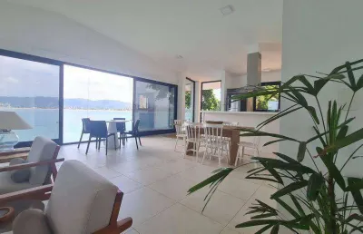 Casa com 4 dormitórios à venda, 179 m² por r$ 3.500.000,00 - enseada - guarujá/sp