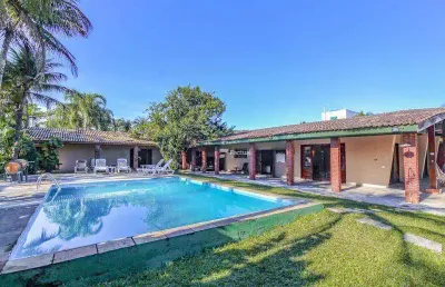 Casa com 6 dormitórios à venda, 370 m² por r$ 1.700.000,00 - praia de pernambuco - guarujá/sp