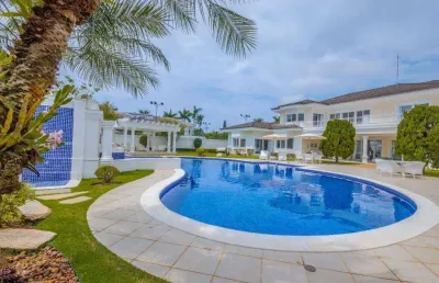 Casa com 7 dormitórios à venda, 1100 m² por r$ 11.000.000,00 - acapulco - guarujá/sp