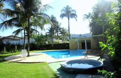 Casa com 4 dormitórios à venda, 400 m² por r$ 2.400.000,00 - acapulco - guarujá/sp