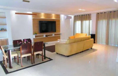 Casa com 4 dormitórios à venda, 242 m² por r$ 1.900.000,00 - acapulco - guarujá/sp