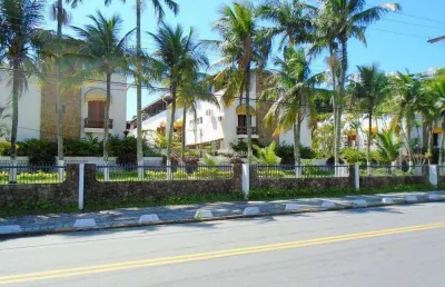 Casa com 3 dormitórios à venda, 208 m² por r$ 1.100.000,00 - enseada - guarujá/sp