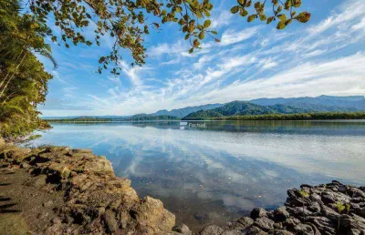 Terreno à venda, localizado no canal da estrada guarujá bertioga