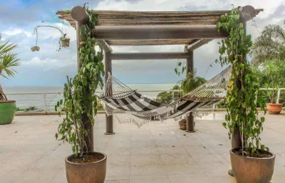 Casa com 7 dormitórios à venda, 1300 m² por r$ 25.000.000,00 - tijucopava - guarujá/sp