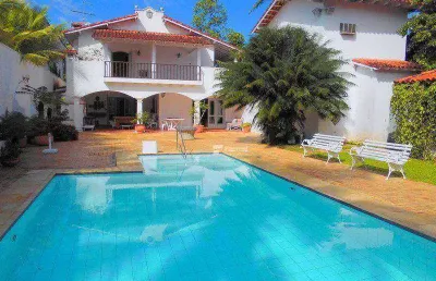 Casa com 8 dormitórios à venda, 556 m² por r$ 2.300.000,00 - acapulco - guarujá/sp