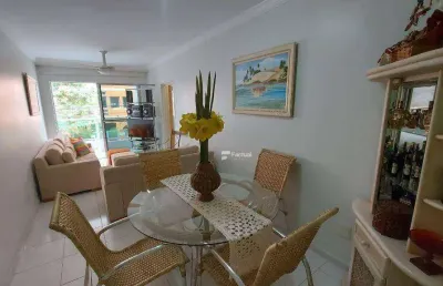 Espaçoso apartamento com sacada e 03 dormitórios na praia da enseada!! lado praia!! churrasqueira e serviço de praia!! ótima localização!!