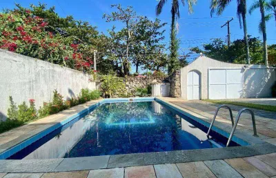 Casa á venda e  aluguel na praia de pernambuco - guarujá/sp
