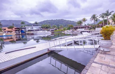 Casa com 5 dormitórios à venda, 751 m² por r$ 13.500.000,00 - marina guarujá - guarujá/sp