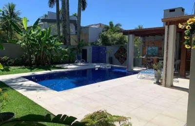 Casa e conforto no condomínio acapulco – 5 suítes e piscina.