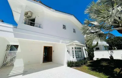 Casa com 4 dormitórios, 345 m² - venda por r$ 2.350.000,00 ou aluguel por r$ 17.219,95/mês - acapulco - guarujá/sp