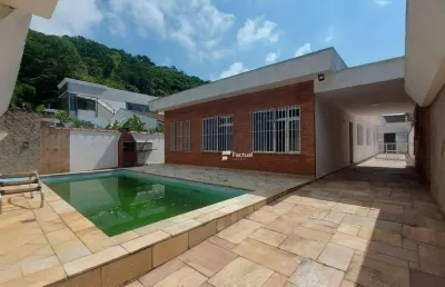 Casa térrea à venda, localização privilegiada na praia do tombo - guarujá / sp.