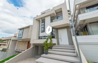 Casa nova em condomínio, com 04 suítes, terraço com churrasqueira e preparação p