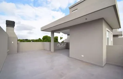 Sobrado novo, com 03 quartos, terraço amplo com área gourmet e quintal.