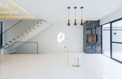 Triplex com 4 quartos e garagem subterrânea com 4 vagas