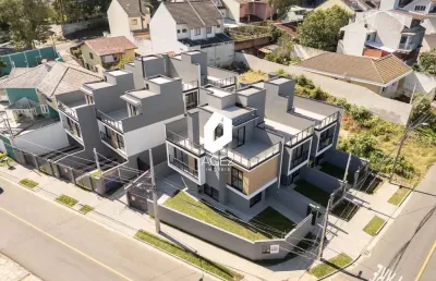 Sobrado novo com quintal amplo 03 quartos suíte e terraço!