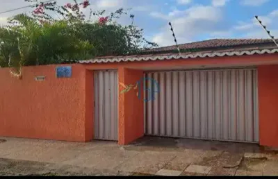 Casa padrão / casa em natal / casa em rua pública  / casa em natal no bairro lagoa nova