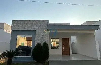 Central parque 1 - oportunidade/casa em condomínio fechadoem natal/rnbairro nobre/condomínio central parque 1/bairro parque das naçõesparnamirim