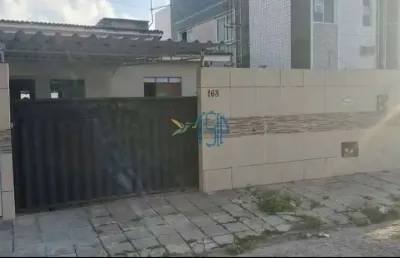 Casa padrão/ casa no valentina figueiredo/ casa em joao pessoa/ casa com dois quartos/ casa com quintal/ casa beira mar
