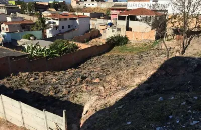 Terreno à venda na Avenida Tapajós, 465, Laranjeiras, Betim