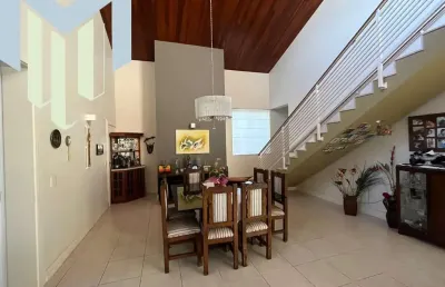 Casa em condomínio de luxo em marília-sp, 3 suítes, 2 salas, 7 banheiros, 6 vagas, 400m² - residencial vale verde