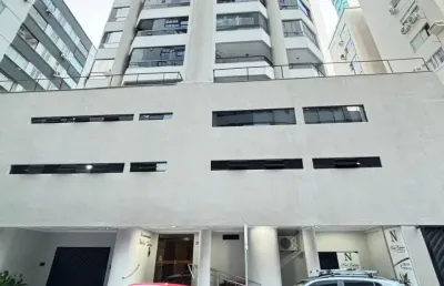 Apartamento com 3 quartos  mobiliado e equipado na quadra mar